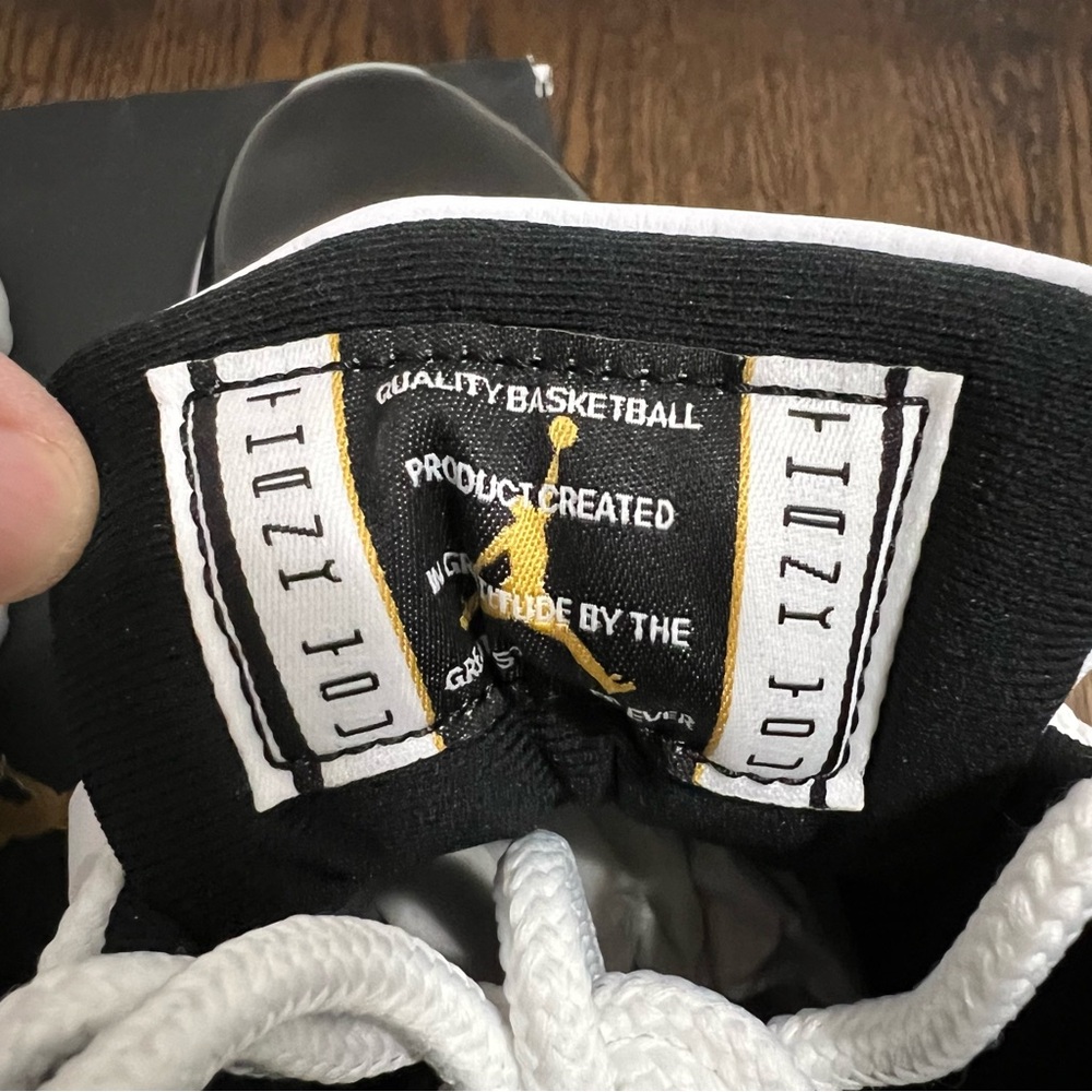 Nike Air Jordan Retro 11 ‘DMP Gratitude’ Men’s High Top Shoes w/ OG Box sz 9 NEW - Picture 7 of 10